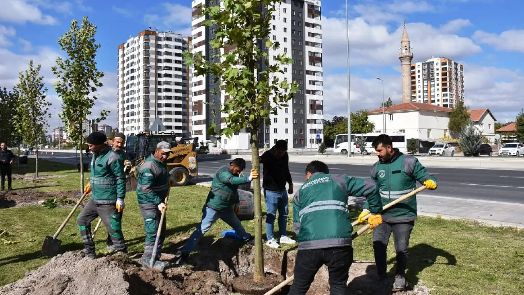 Kocasinan'da ağaç dikim sezonu başladı