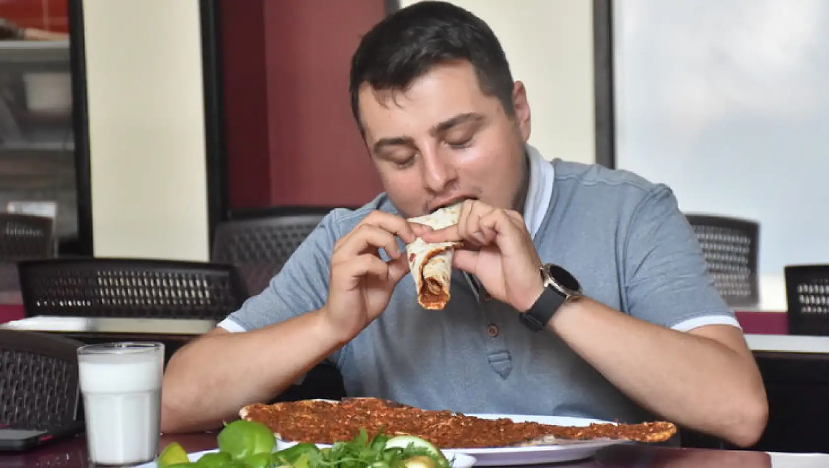 Lahmacun Tahtını Kaptırdı! – Gece 12'den Sonra…