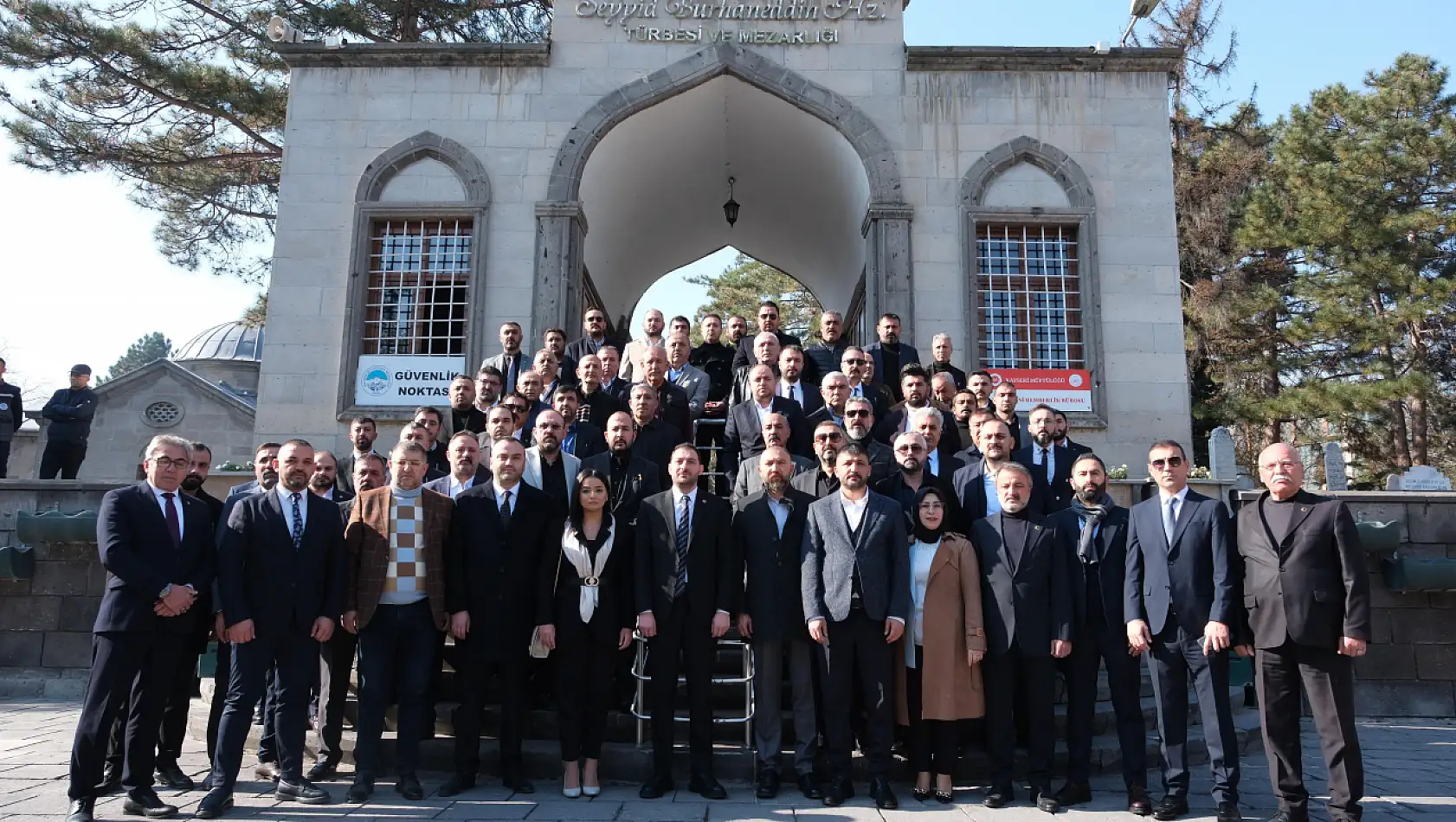 MHP, kurban kesimiyle yeni yönetimine başladı