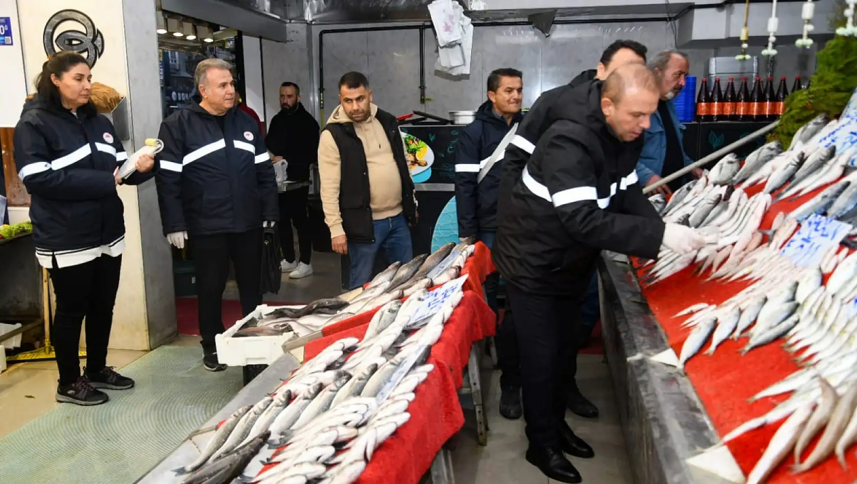 Müdür balıkçıları denetledi - Balık boyutları ölçüldü - Kayseri haberleri