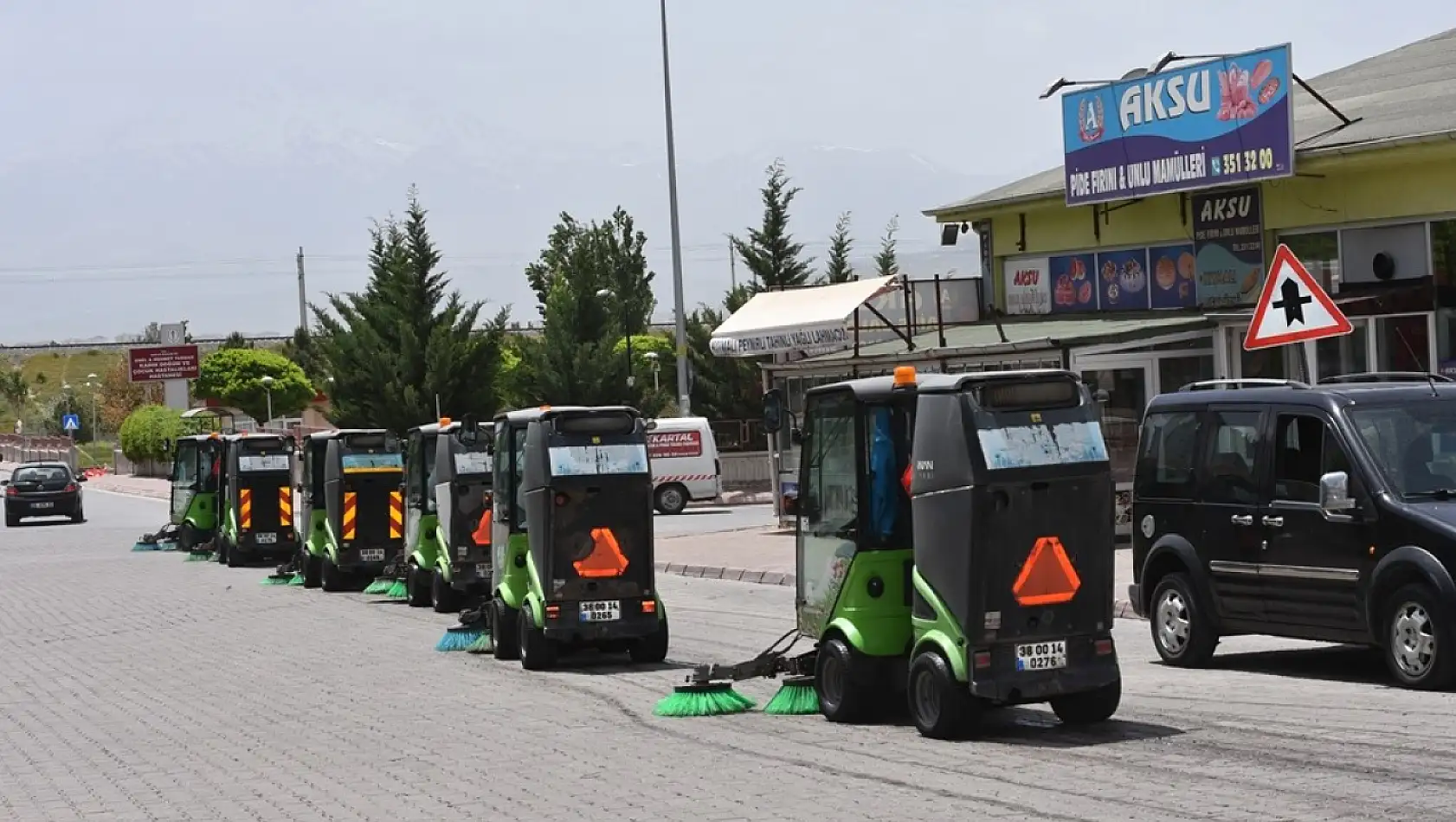 O Belediye Günde 370 Ton Çöp Topluyor