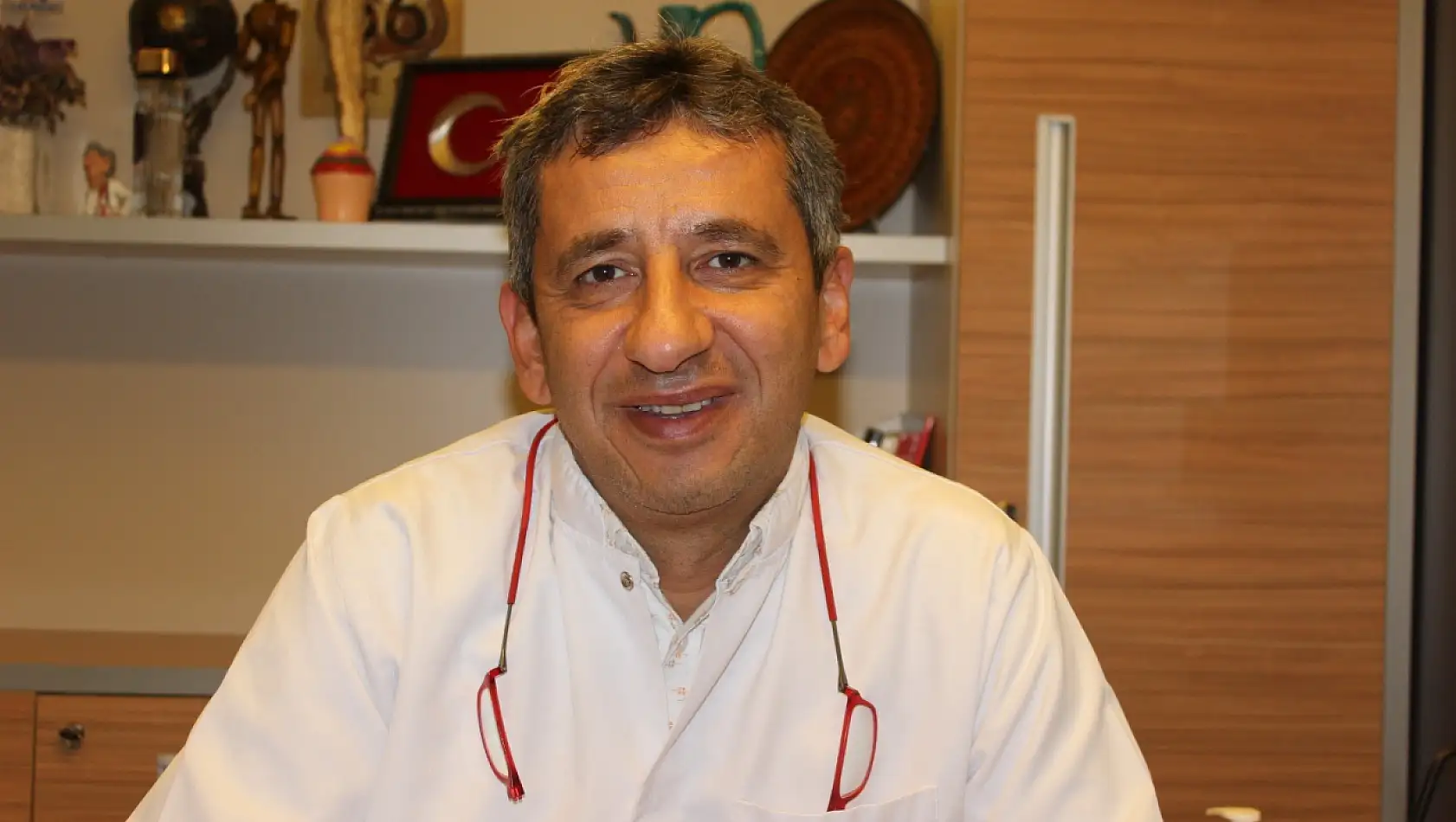 Göğüs Hastalıkları Uzmanı Dr. Mehmethan Turan, KOAH için çözümü açıkladı!