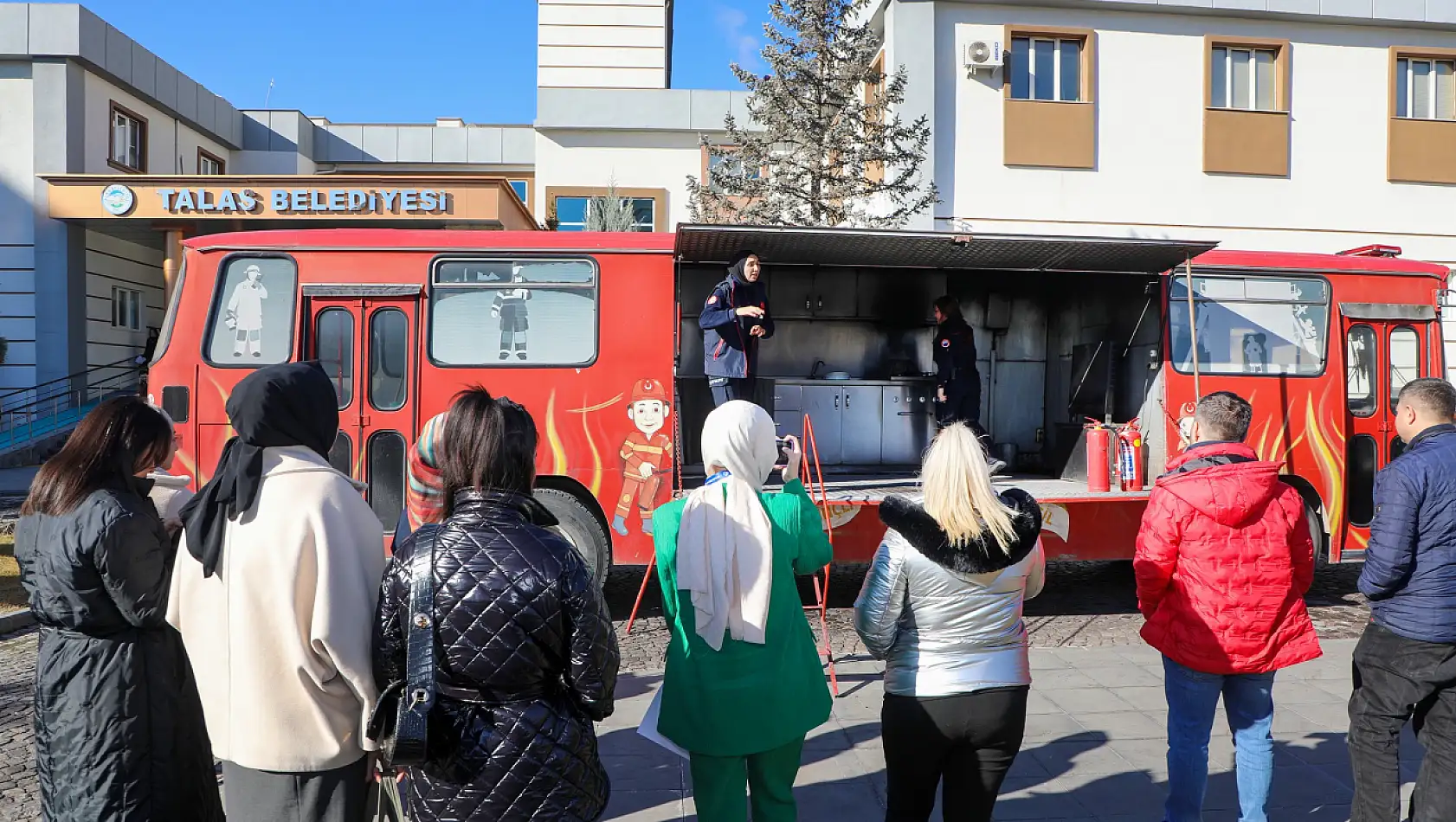 Talas Belediyesi'nden Personeline Yangın Eğitimi