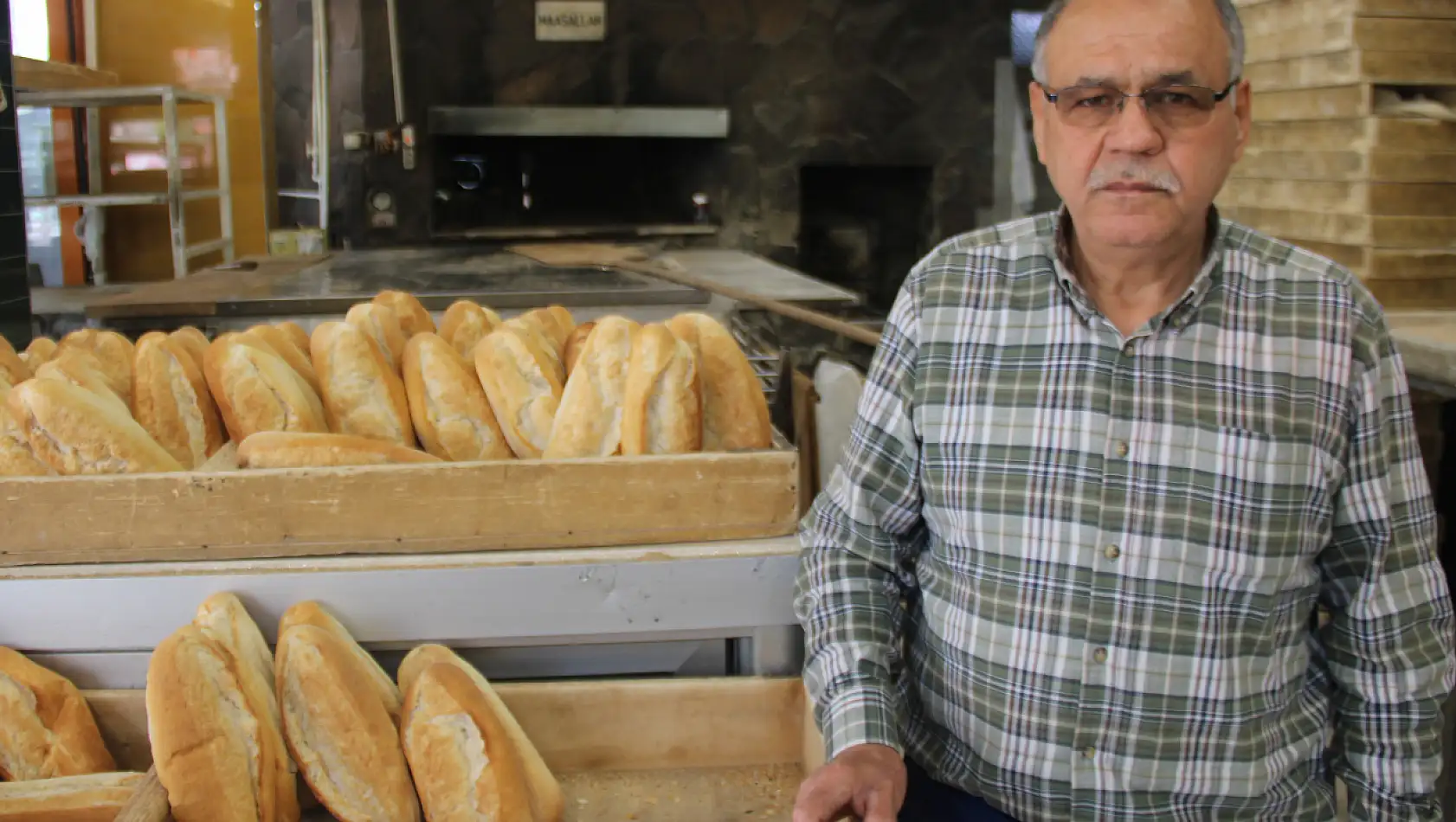 Ucuz ekmek sattığı için davalık oldu!