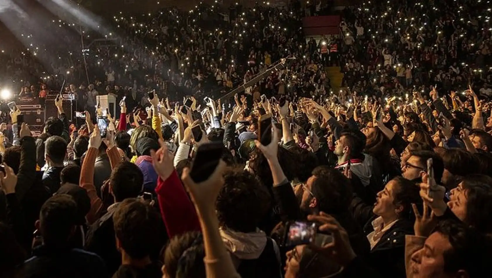 Ünlü şarkıcı Kayseri'ye geliyor! - Kayseri konser