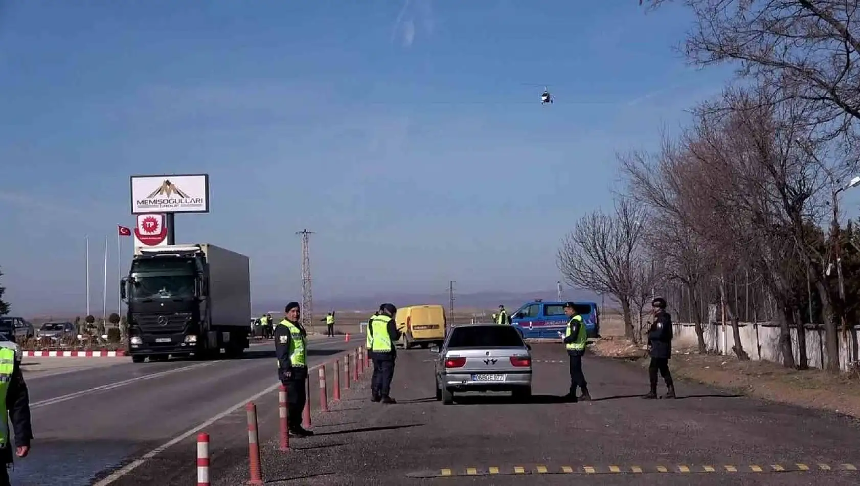 Cayrokopter Trafikte Korku Salıyor