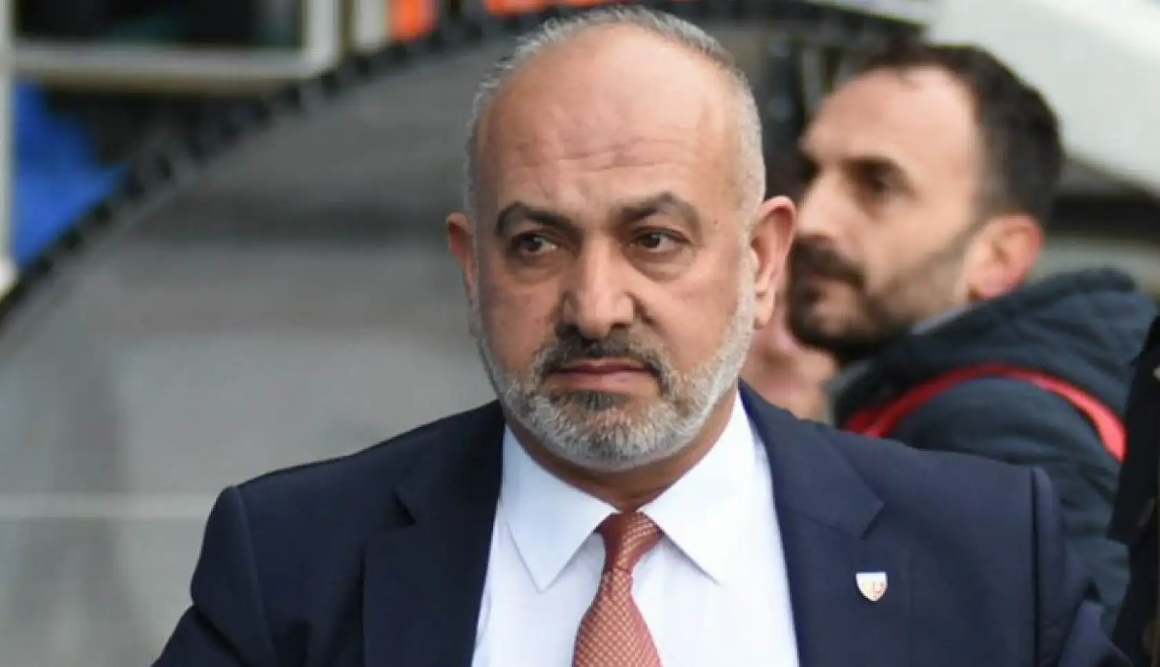 Kayseri'de bugün neler yaşandı? Cumhuriyet Meydanı'nda şok uygulama, Mahmut Arıkan ilk kez konuştu, Sarız meselesi... şehir gündeminden kısa kısa haberler!