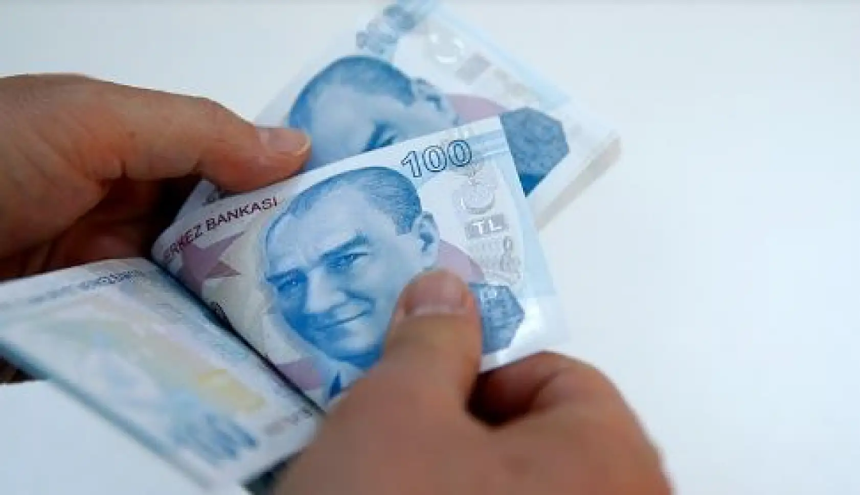 Enflasyon beklentisine göre asgari ücrete ne kadar zam gelecek?