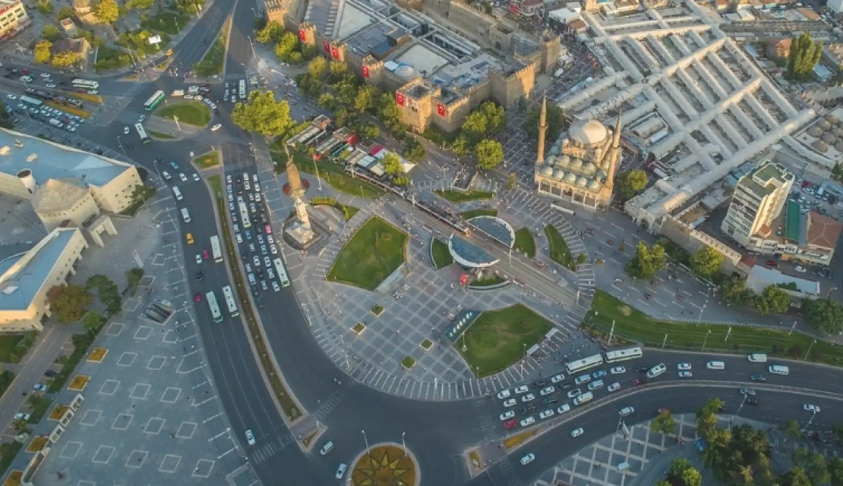 Kayseri yerel gazeteleri 25 Nisan'a hangi manşetlerle çıktı? İşte öne çıkanlar...