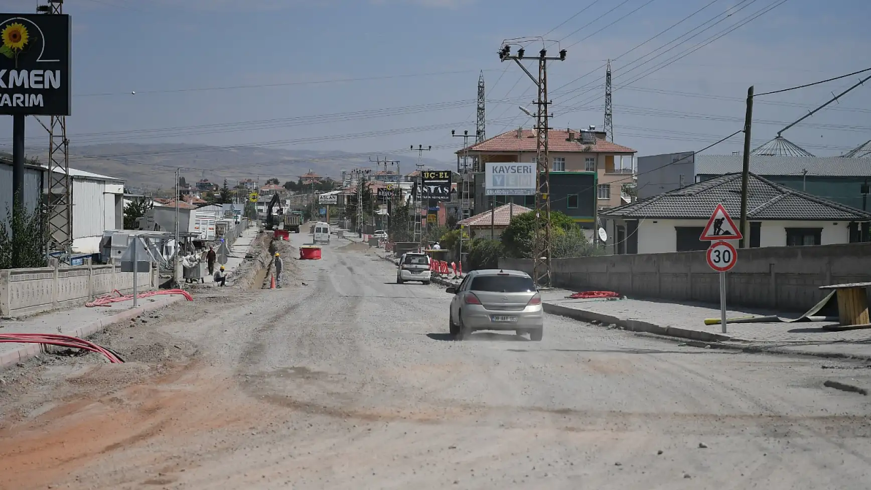 Kayseri'de kullanım ömrünü tamamlayan Buğdaylı-Kızık yolu sıfırdan yapılıyor