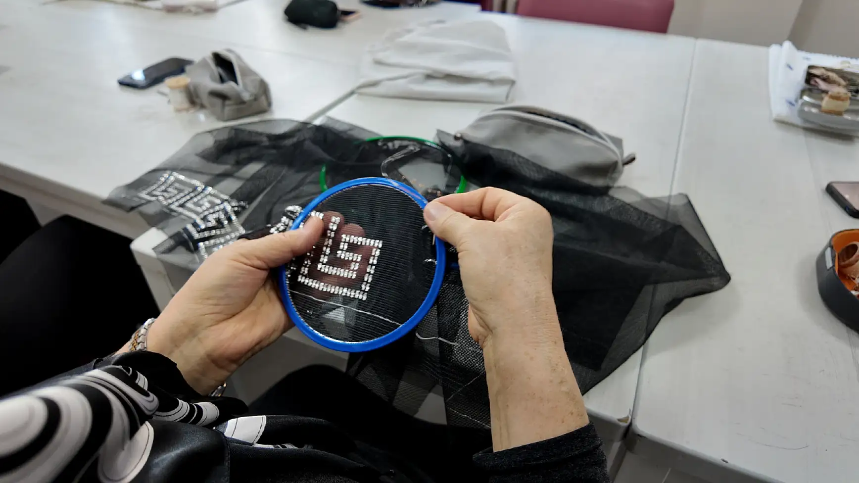 Kayseri’de unutulan sanat yeniden moda oldu! Hem öğreniyorlar hem para kazanıyorlar