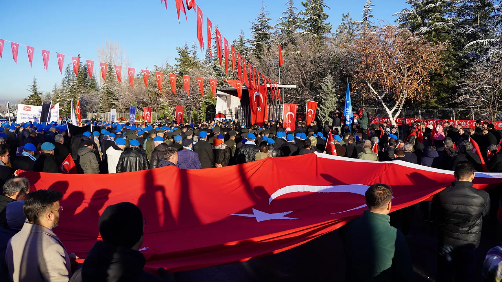 Kayseri’de 17 Aralık şehitleri unutulmadı