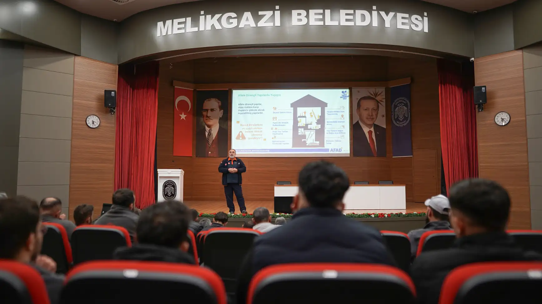 Melikgazi Belediyesi'nden personeline ''afet'' eğitimi