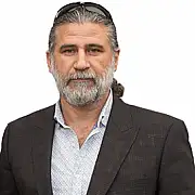 Azim Deniz