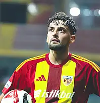 Abdulsamet Burak Kayserispor'dan ayrılıyor: Kıbrıs yolu göründü