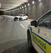 Kayseri'de alkollü sürücünün karıştığı kazada lüks araç pert oldu!