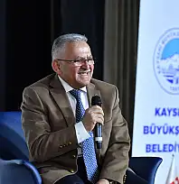 Başkan Büyükkılıç'tan gençlerin ekonomik yükünü hafifletmeye dair mesajı!