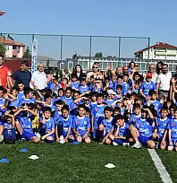 Belediye Başkanı'ndan geleceğin yıldızlarına büyük jest