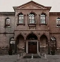 Bir okuldan fazlası: Kayseri Lisesi 133 yıldır tarihe tanıklık ediyor!