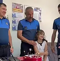 Bünyan'da minik Ayşe'den zabıta ekiplerine anlamlı jest
