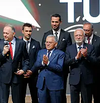 Büyükşehir'in turizm başarısı tescillendi: 3 ödül birden!