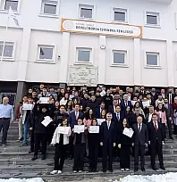 Develi'de karne günü sürprizi! Bakan Yardımcısı sınıfa girdi