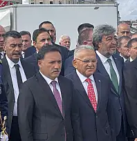 Dursun Ataş'tan 30 Ağustos mesajı: 'Şehitlerimizi rahmetle, gazilerimizi minnetle yâd ediyoruz'