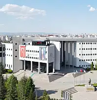 Erciyes Üniversitesi'nde 10 başarı peş peşe sıralandı!