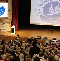 ERÜ'de 242 öğrenci mezuniyet heyecanı yaşadı
