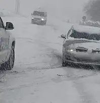 Hacılar'da 5 kişi mahsur kaldı: Polis ekipleri kurtardı