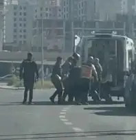 Hulusi Akar Bulvarı'nda aynı noktada bir kaza daha! Kurye hastaneye kaldırıldı!