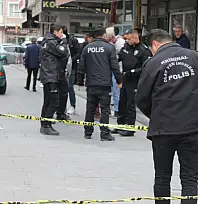 Hunat mahallesinde kan döküldü: Rastgele bıçakladı, 3 kişi yaralandı