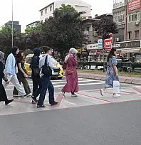 İnönü Bulvarında önemli değişiklik: 3 Yaya geçidi kaldırıldı!