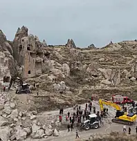Kapadokya'daki çöken peribacası dron ile görüntülendi
