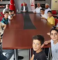 Kaymakam Erdem, minik öğrencileri makamında ağırladı