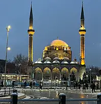 Kayseri Cumhuriyet Meydanı güne hareketli başladı: Sorun kısa sürede çözüldü!