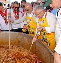Kayseri'de 1 ton Börek Aşı Çorbası dağıtıldı!