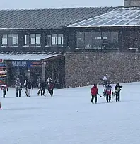 Kayseri'de beklenen kar geldi - Kayakseverler Erciyes'e akın etti!