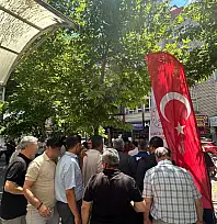 Kayseri'de Cuma Namazı sonrası aşure ikramı: Uzun kuyruklar oluştu!