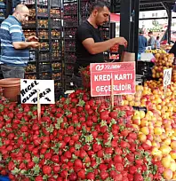 Kayseri'de hal ve pazar fiyatları arasındaki fark gözden kaçmadı, 100 TL'lik fark hangi üründe? İşte pazar fiyatları!