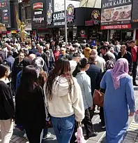 Kayseri'de ihtimal kuyruğu: 15 dakikada 50 adet!