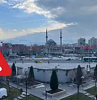 Kayseri'de kar bitti, Cumhuriyet Meydanı'nda çalışmalar başladı!
