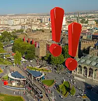 Kayseri'de yeni başkan geldi, tüm tabelalar değişti!