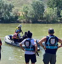 Kayseri'de yürek yakan son! Oğlunu kurtarmak için suya atlayan babadan acı haber