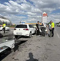 Kayseri'de zincirleme kaza: Otomobil kağıt gibi ezildi!