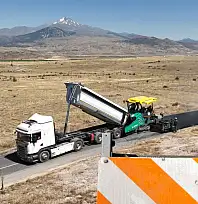 Kayseri kırsalındaki 2 kilometrelik yol çalışmasında son durum!