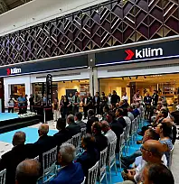 Kayseri'nin en büyük AVM'sine 24 yeni mağaza: Toplu açılış yapıldı!
