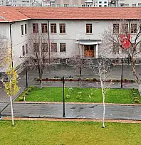 Kayseri'nin merkezinde büyüleyen çalışma: Adeta küllerinden yeniden doğdu!