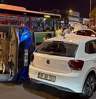 Kayseri Talas Bulvarı'nda feci laza! Otomobil devrildi: 3 yaralı