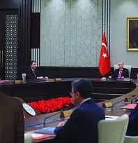 Kayserili ünlü gazeteciden canlı yayında kabine iddiası: 3 ila 5 bakan değişebilir!